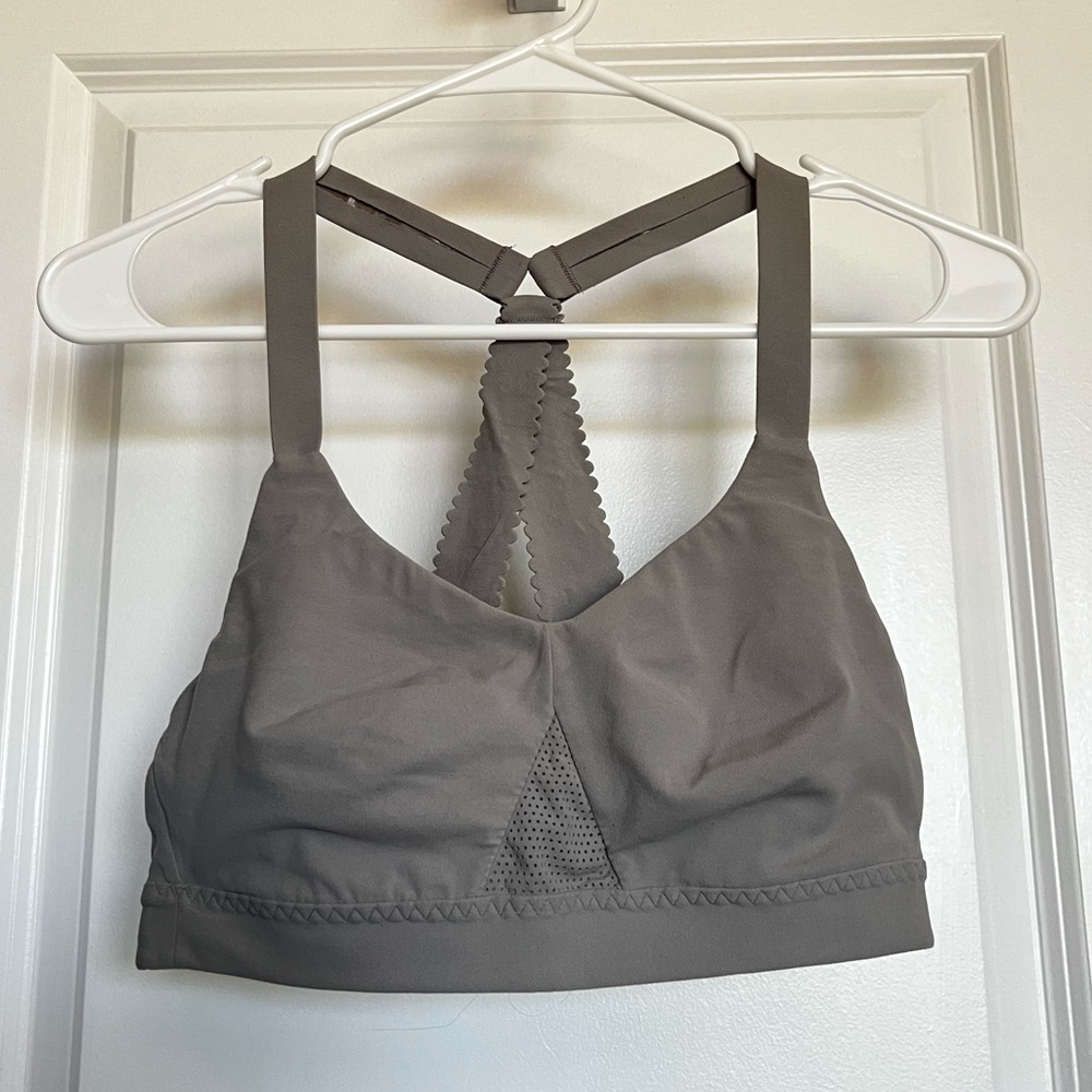 Scallop Bra Athleta size Small